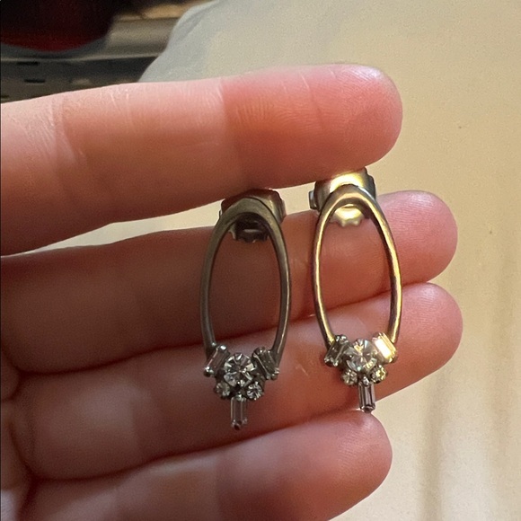 Sorrelli oval studs - Picture 2 of 2